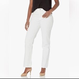 Gloria Vanderbilt Women's Classic White Straight Leg Jeans